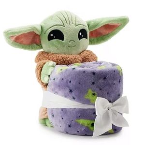 Grogu Blanket + Plushie Set 💙